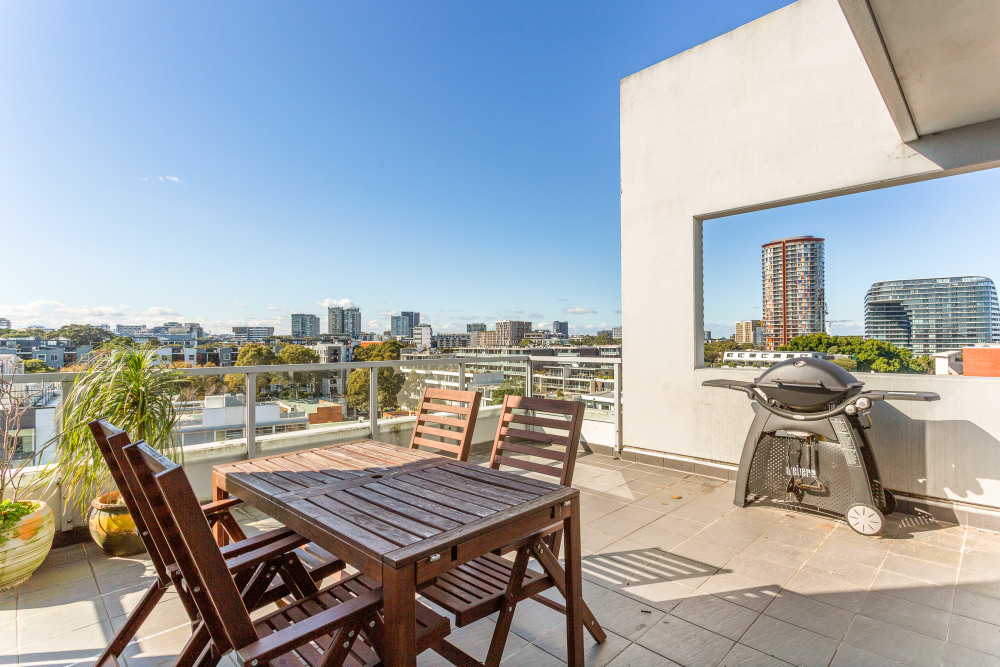 Balcony with city views